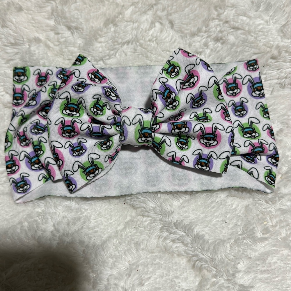 Buck-ee’s easter bow